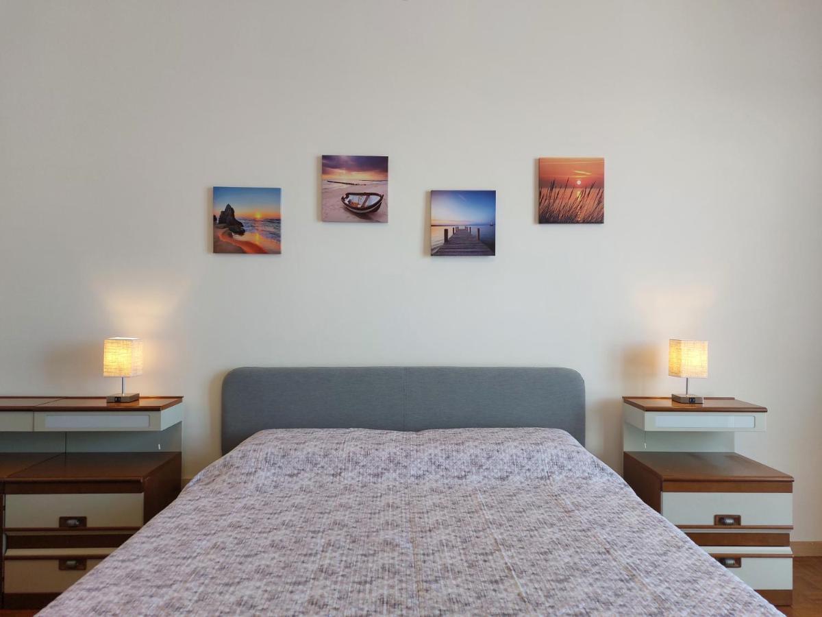 Maremare, Really On The Beach, With Private Parking Savona Exteriör bild